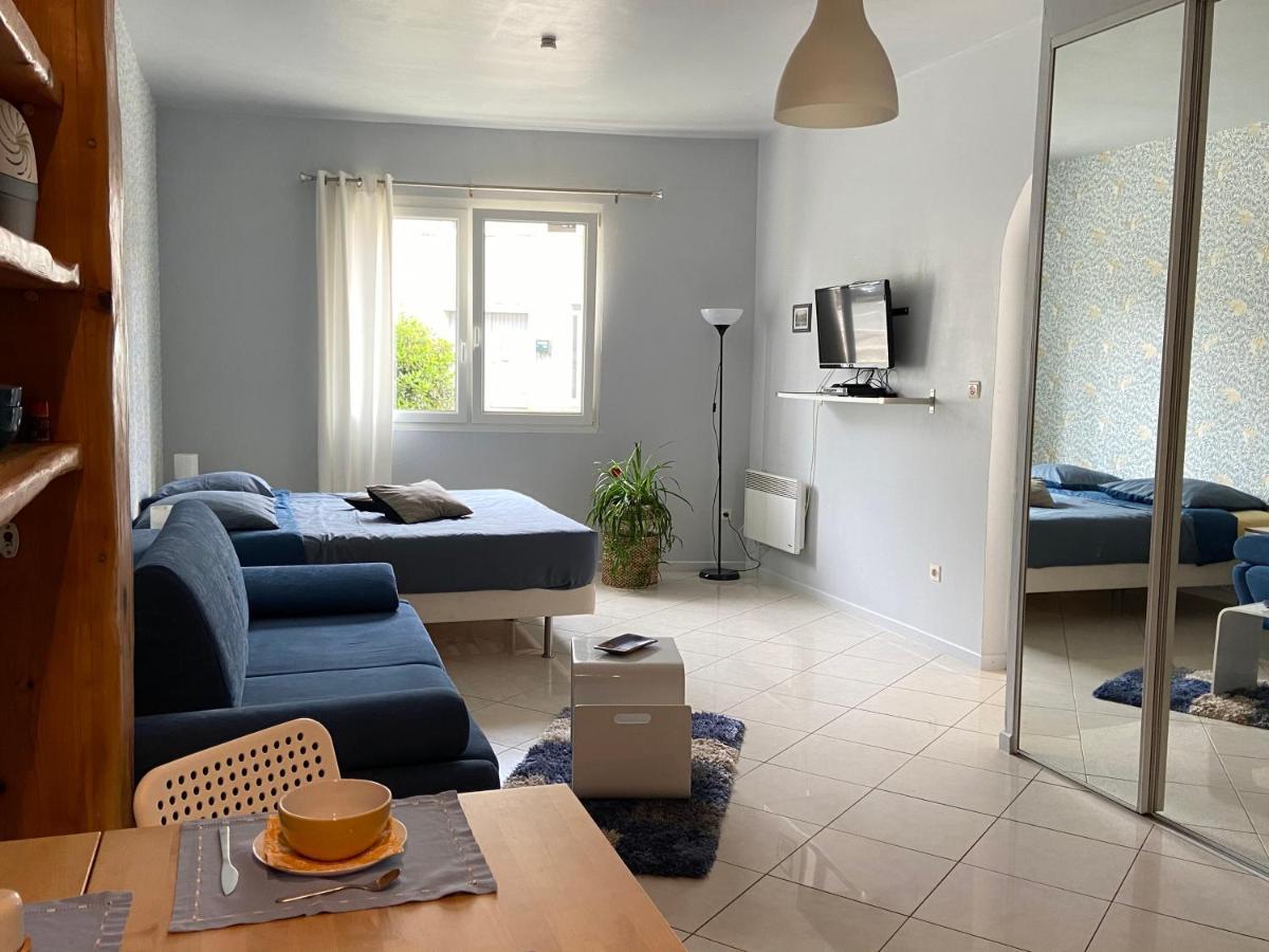 Auberge Gekko Ornaisons Exteriör bild