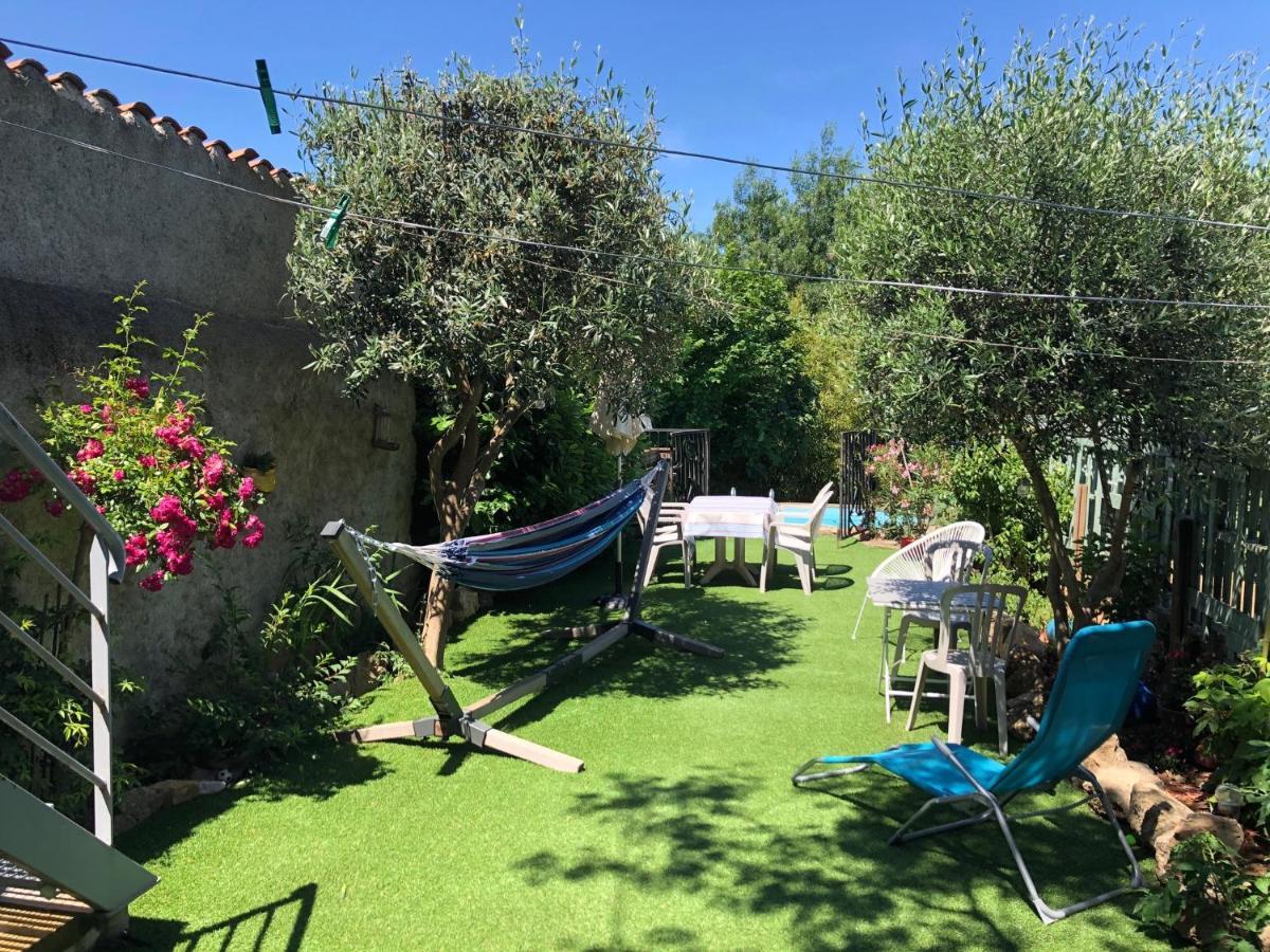Auberge Gekko Ornaisons Exteriör bild